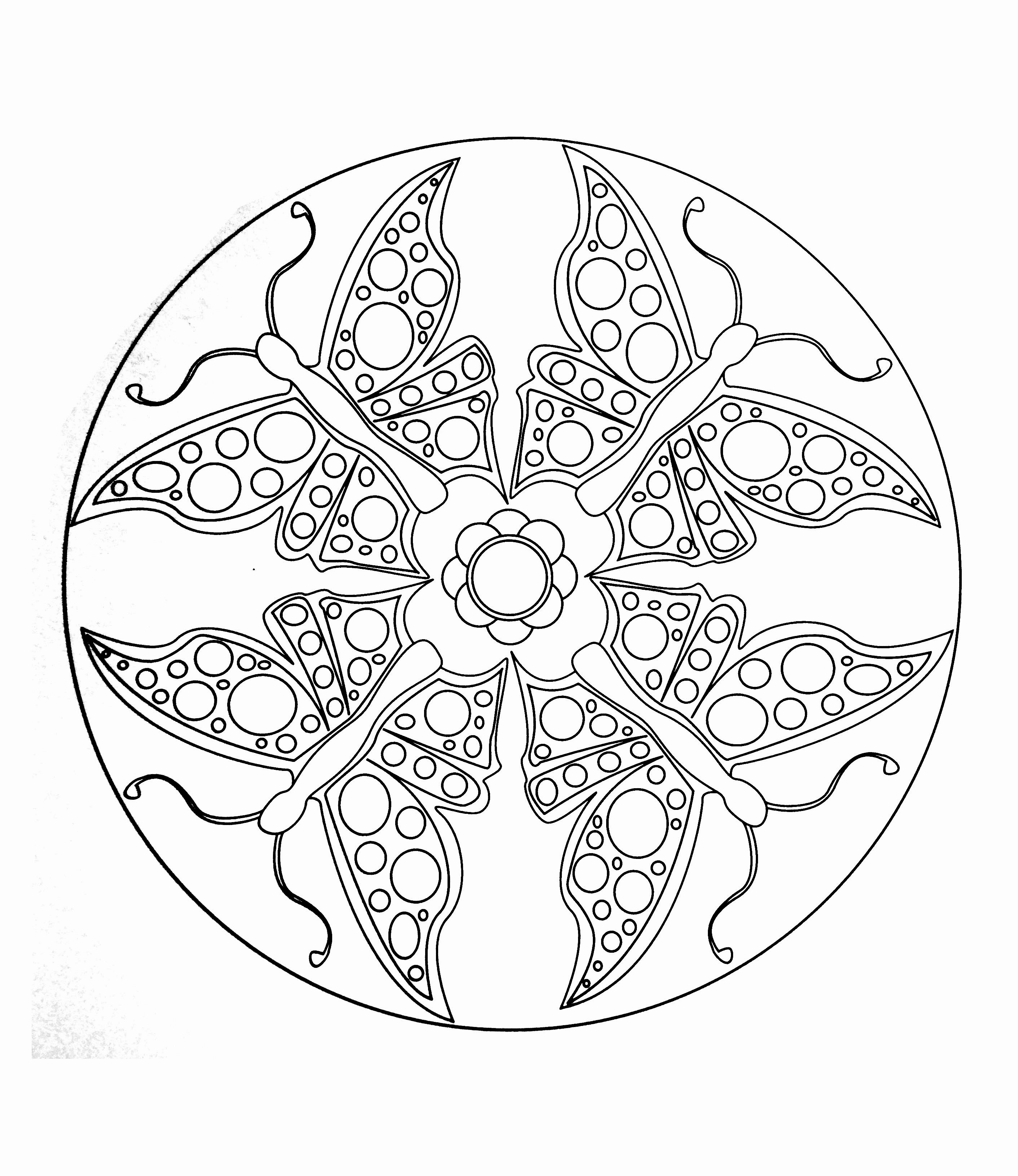 colorier facile enfant 4 Mandala gratuit représentant plusieurs papillons et une magnifique fleur au milieu