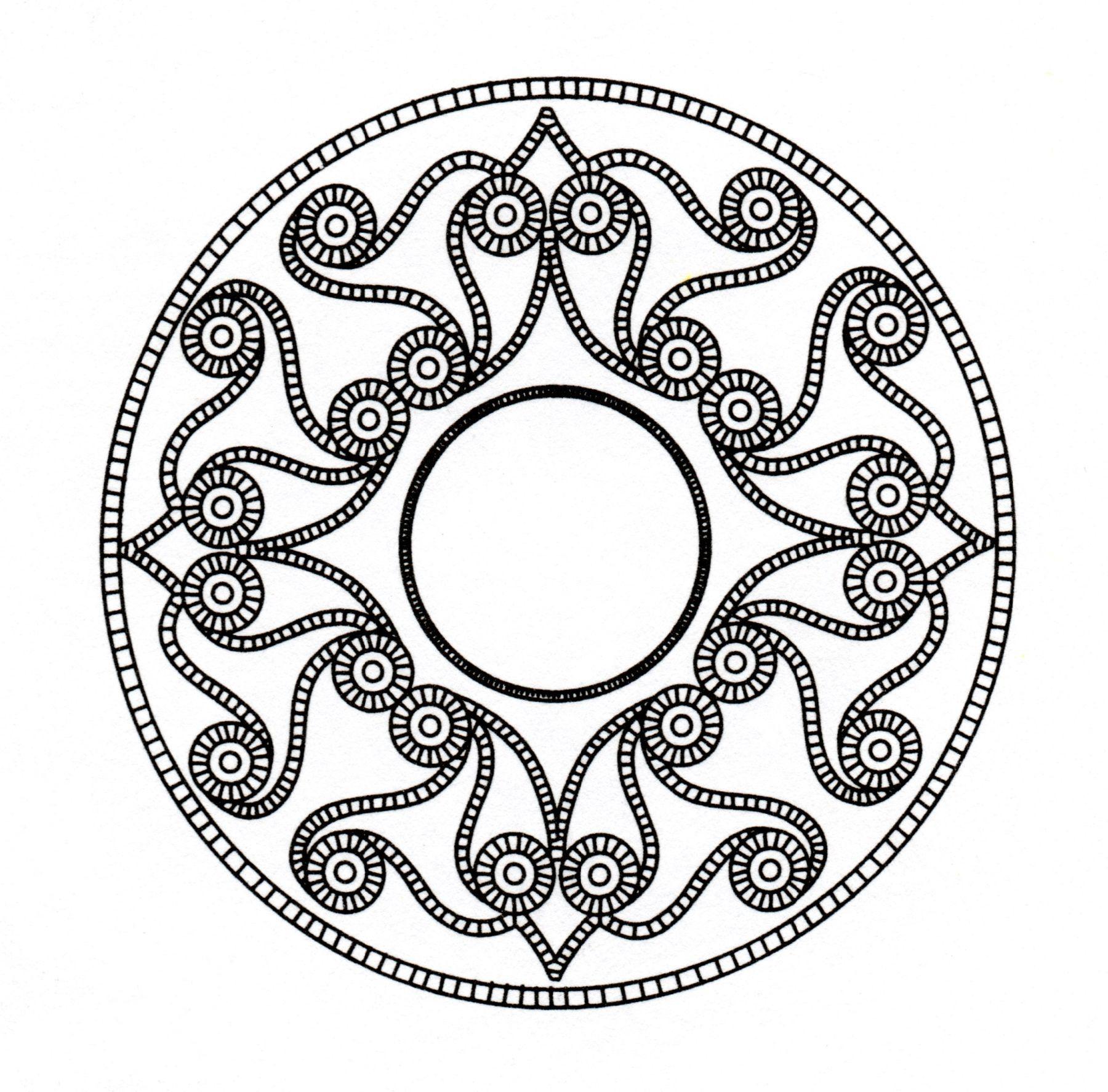 Si vous cherchez un Mandala style celtique pas trop compliqué à colorier, mais avec quand même un niveau de difficulté relatif, celui-ci est parfait pour vous.